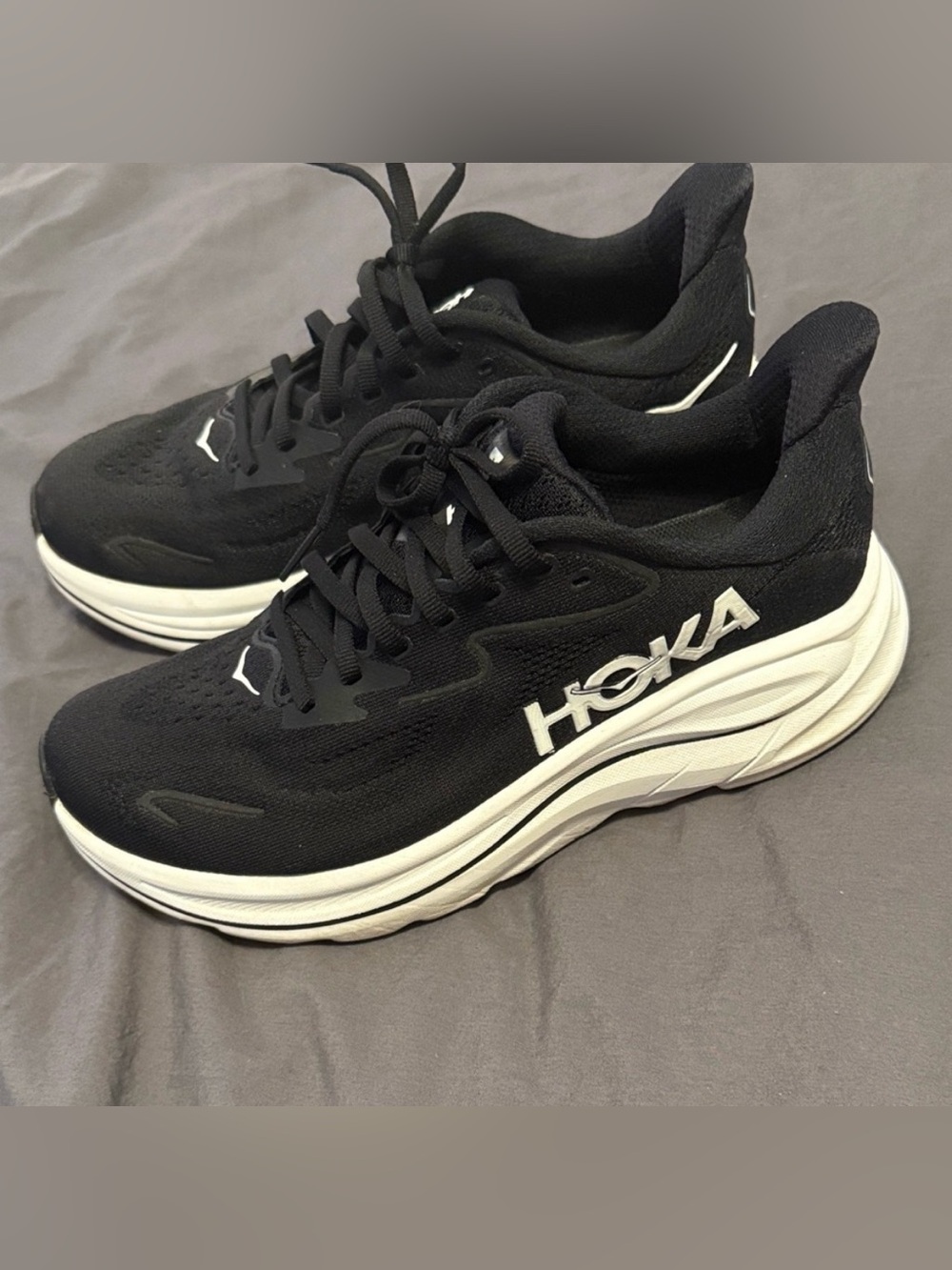 Hoka Clifton 10 -Size 7 Regular Women. Like New
